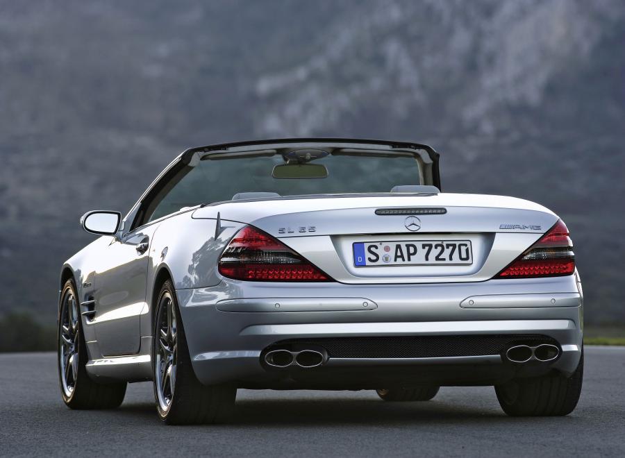 Mercedes-Benz SL65 AMG 2006 года  (фото 15 из 28)
